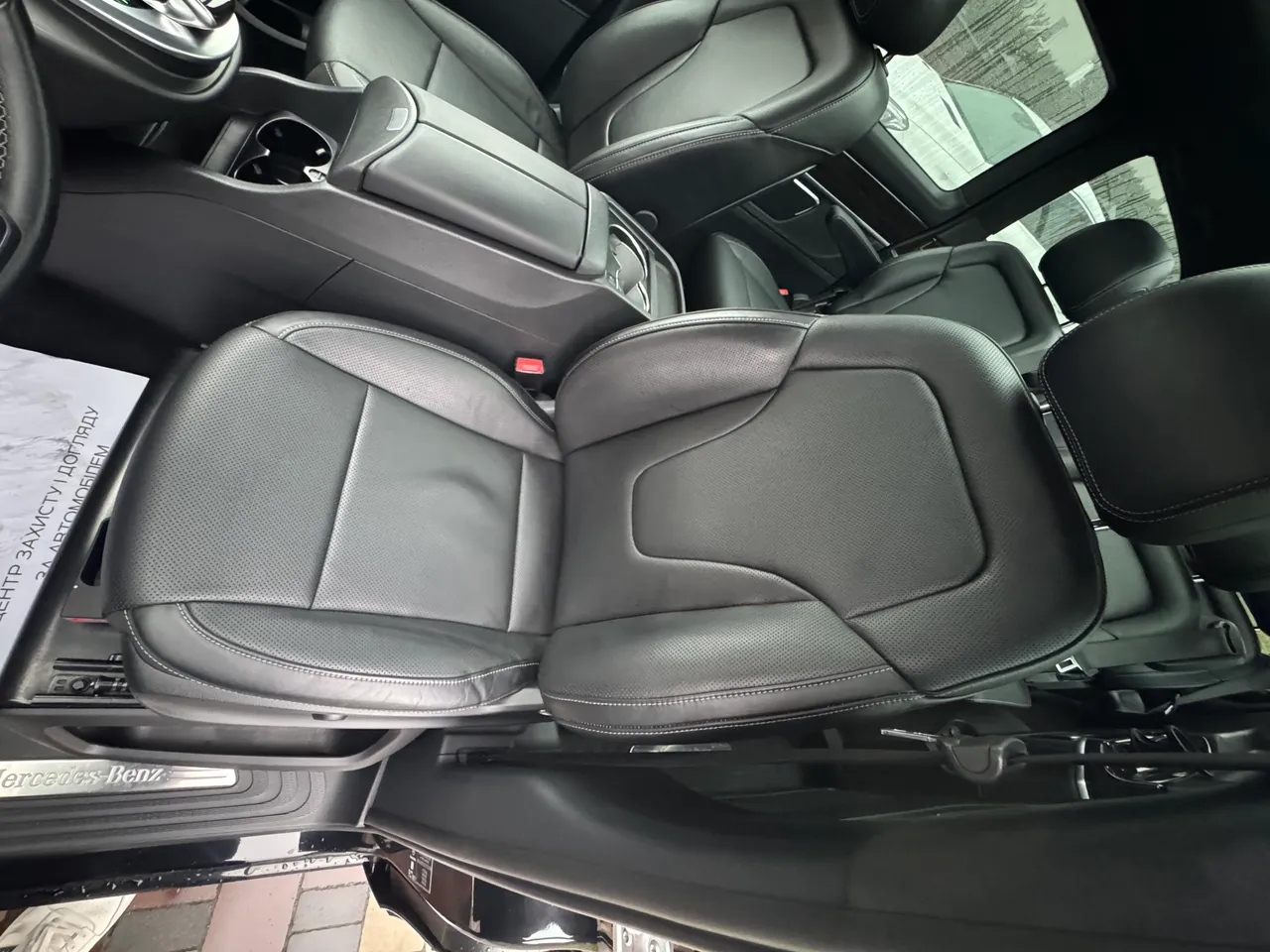 Mercedes-Benz V-Класс - фото 12