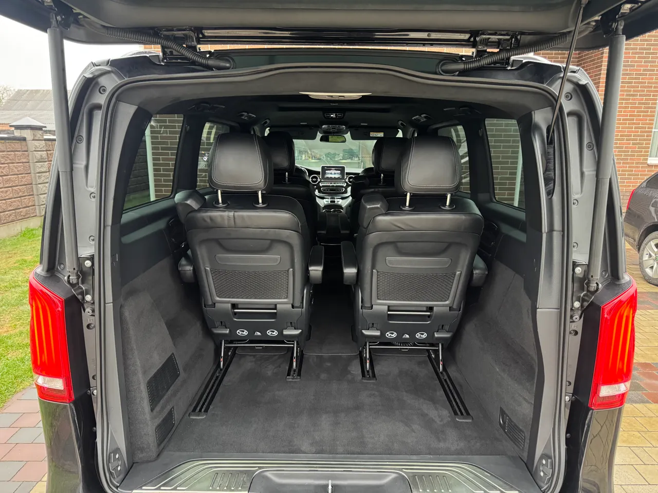 Mercedes-Benz V-Класс - фото 30