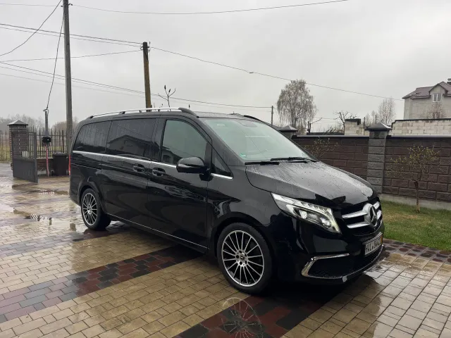 Mercedes-Benz V-Класс - фото 1