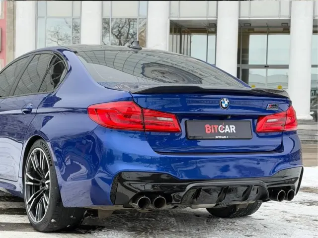 BMW M5 - фото 3