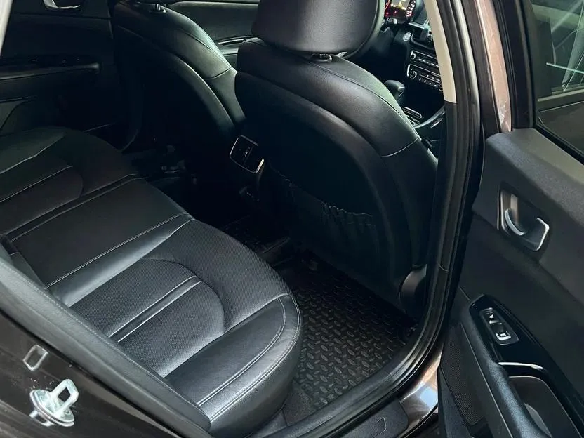 Kia Optima - фото 9