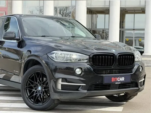 BMW X5 - фото 2