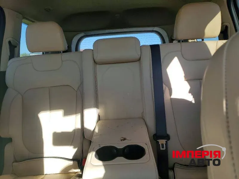 Jeep Grand Cherokee - фото 8