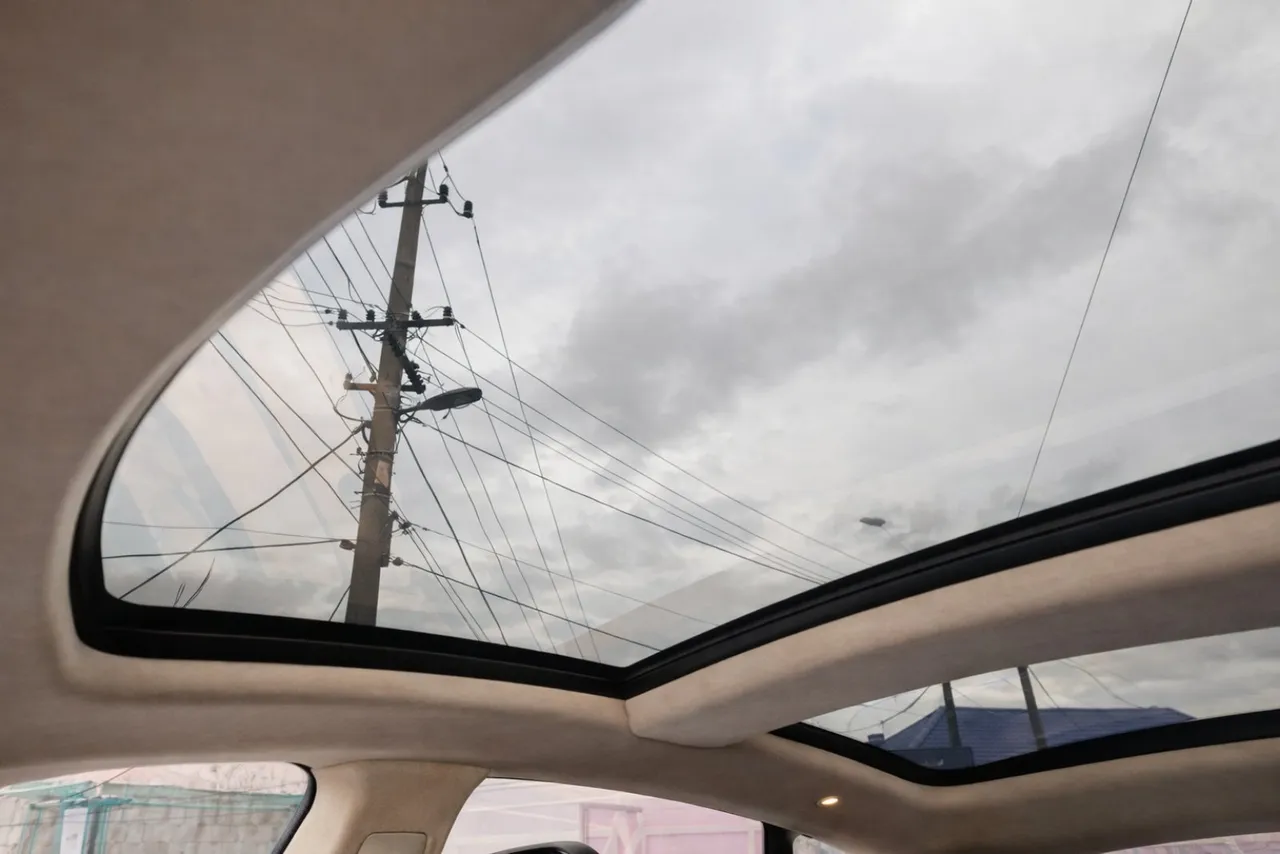 Tesla Model S - фото 7