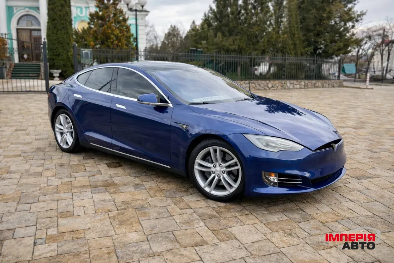 Tesla Model S - фото 2