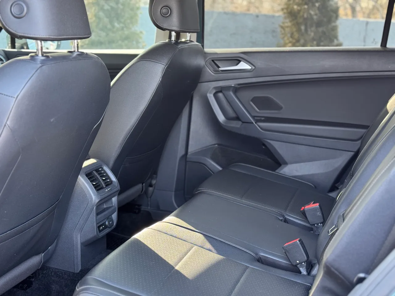 Volkswagen Tiguan - фото 21