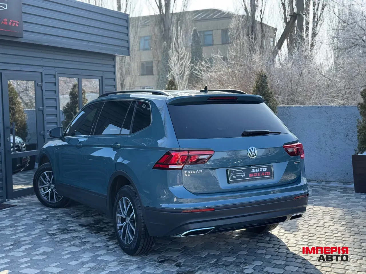 Volkswagen Tiguan - фото 10