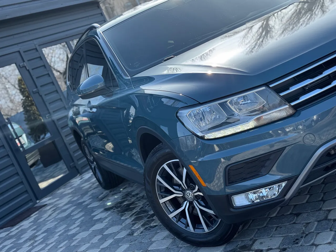 Volkswagen Tiguan - фото 7