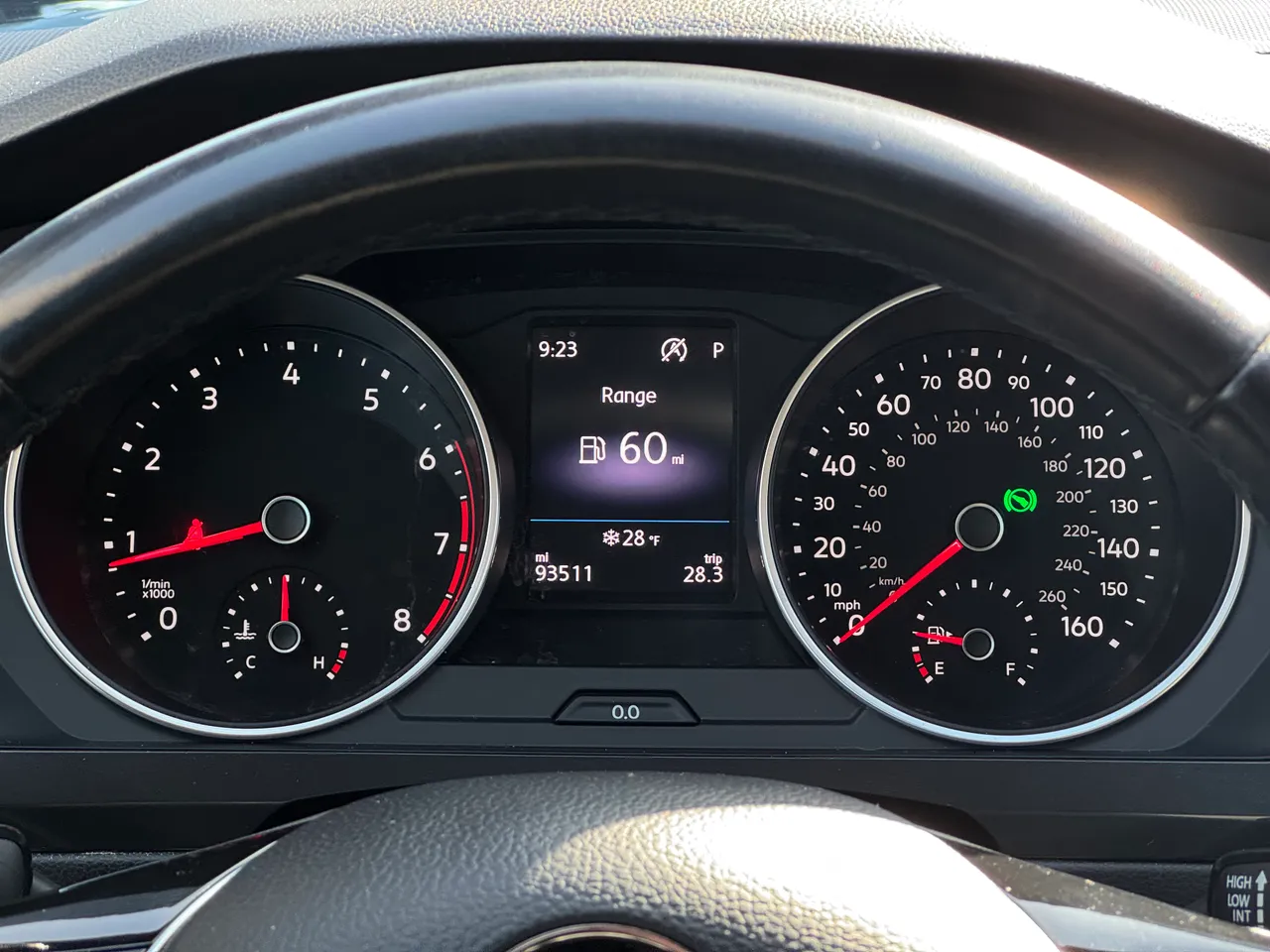 Volkswagen Tiguan - фото 27