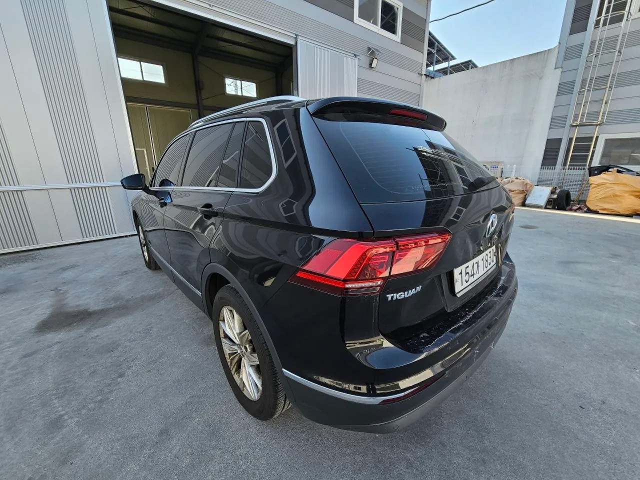 Volkswagen Tiguan - фото 5