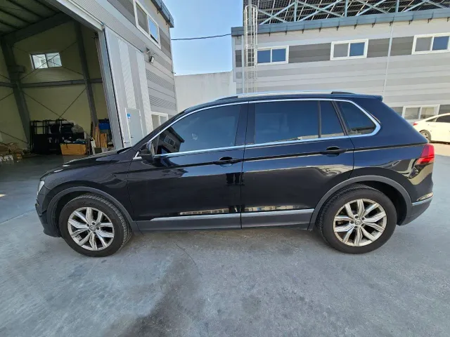 Volkswagen Tiguan - фото 4
