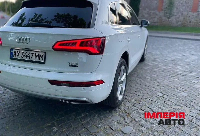 Audi Q5 - фото 11