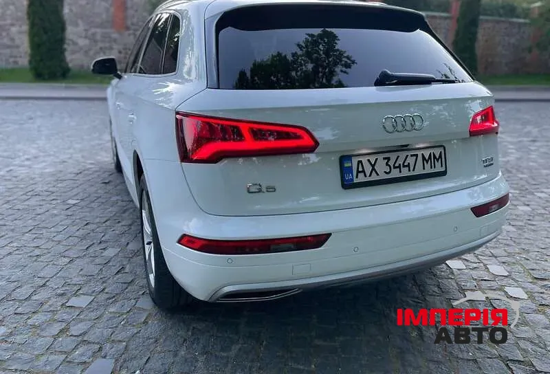 Audi Q5 - фото 12