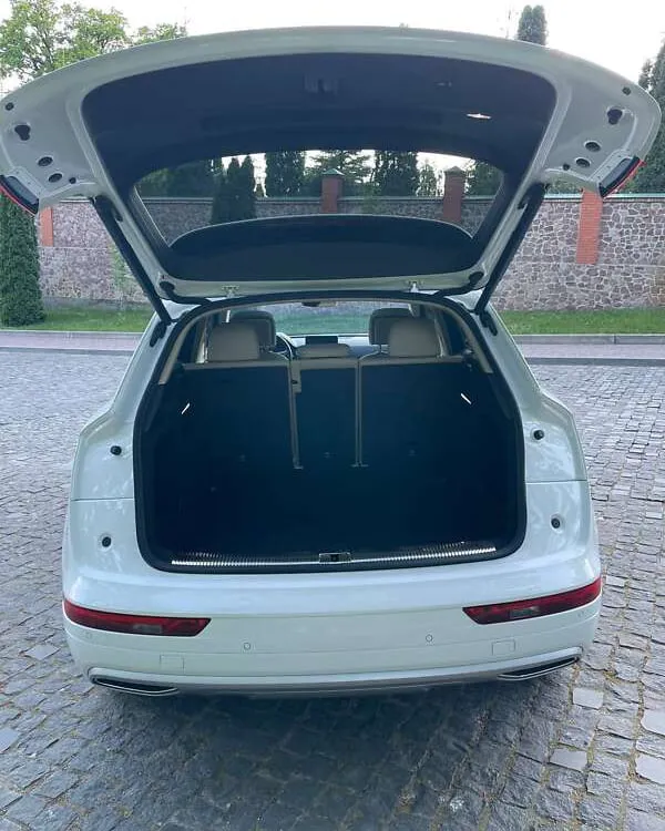 Audi Q5 - фото 15