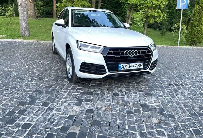 Audi Q5 - фото 3