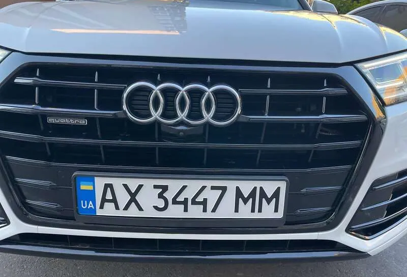 Audi Q5 - фото 4