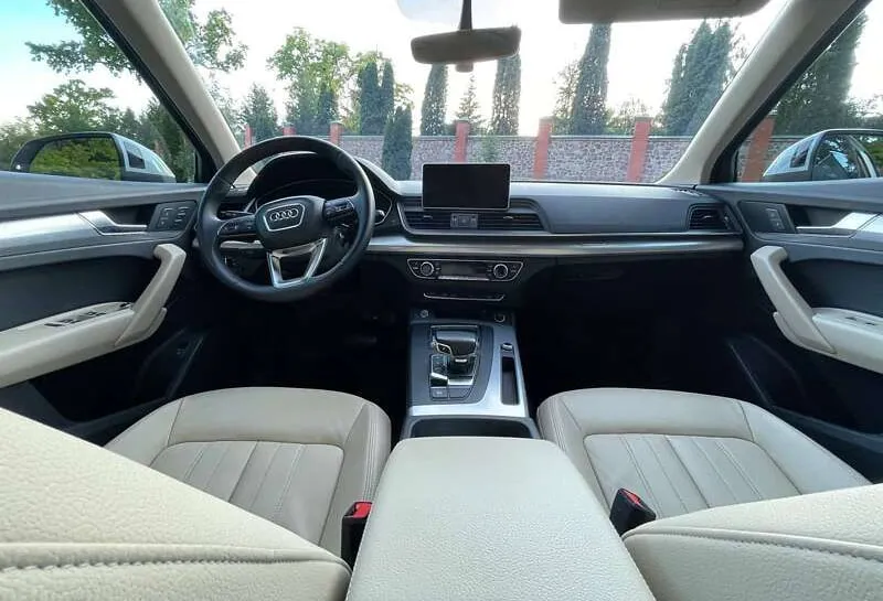 Audi Q5 - фото 21