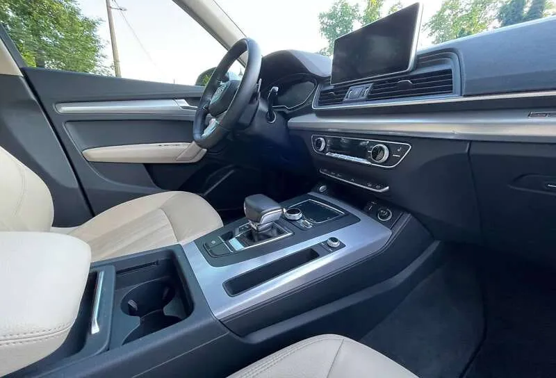 Audi Q5 - фото 24