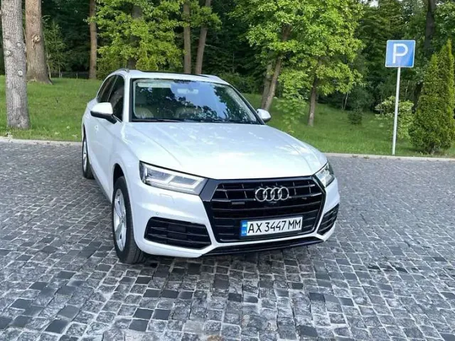 Audi Q5 - фото 1