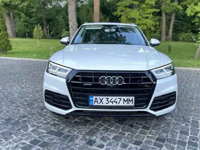 Audi Q5 - фото 2
