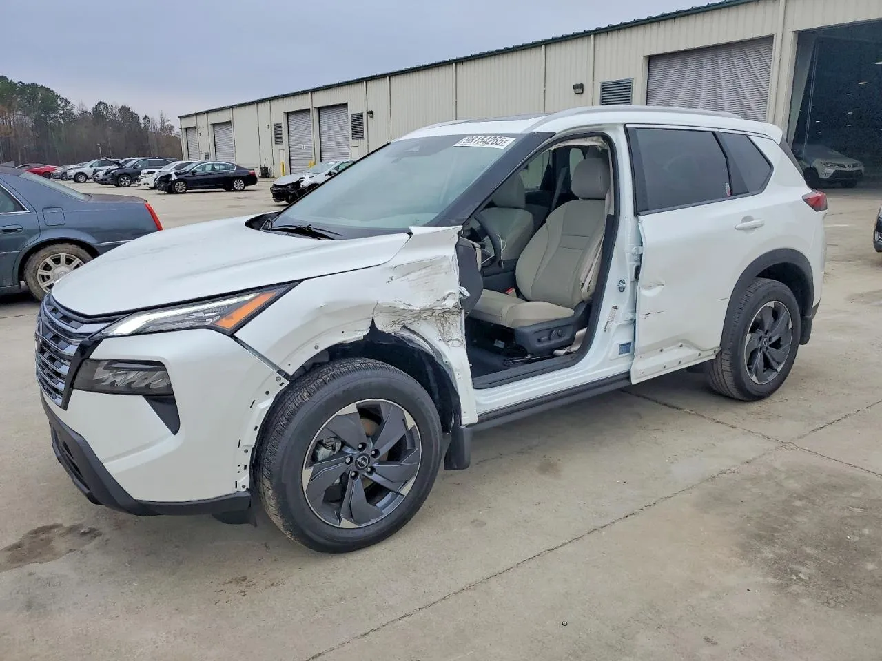 Nissan Rogue - фото 3