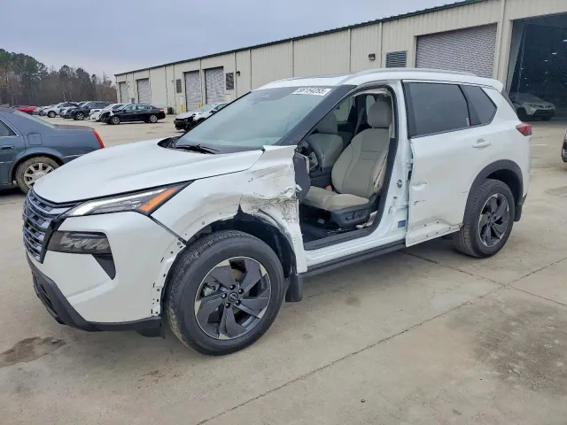 Nissan Rogue - фото 3