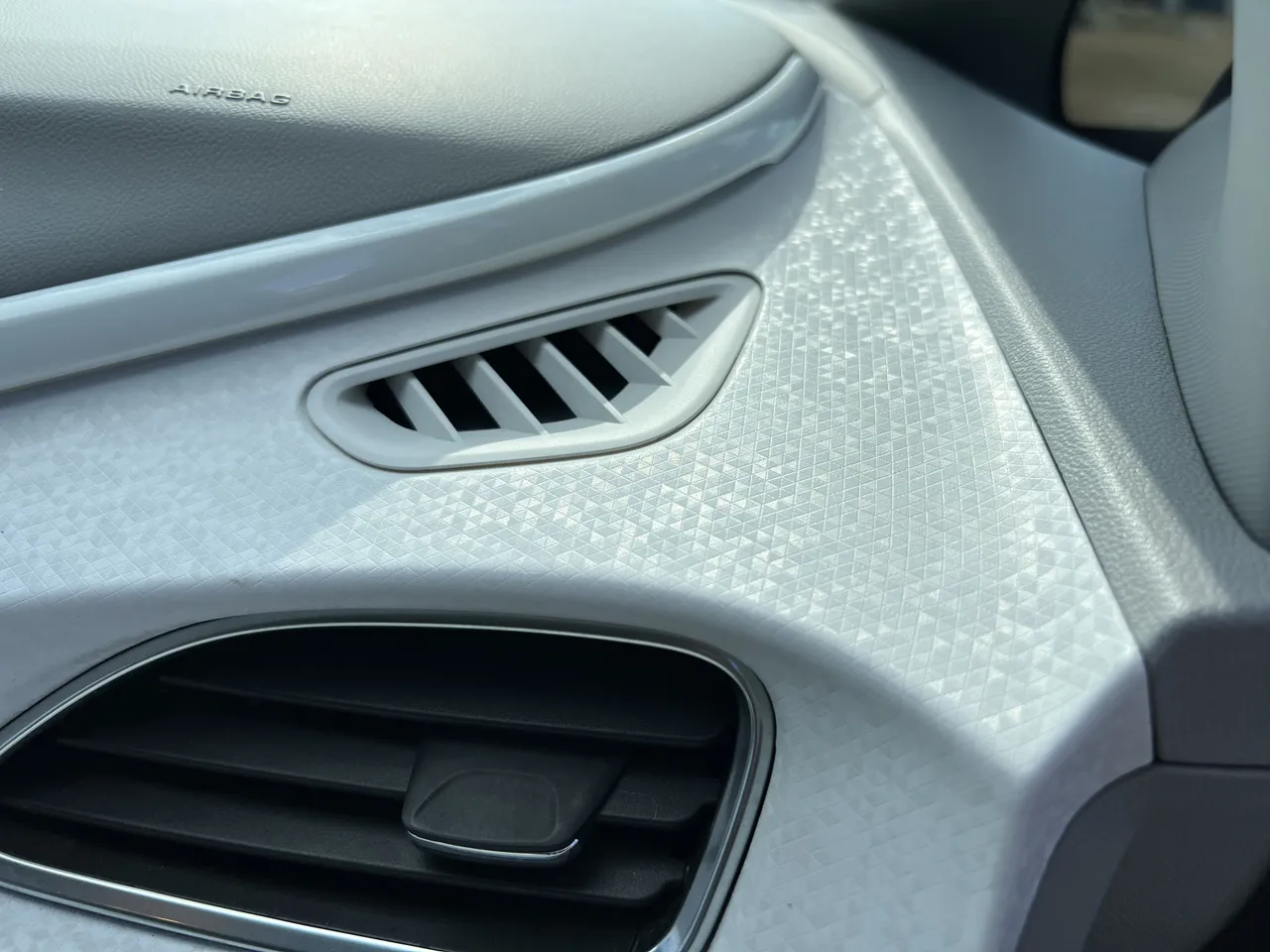 Chevrolet Bolt - фото 26