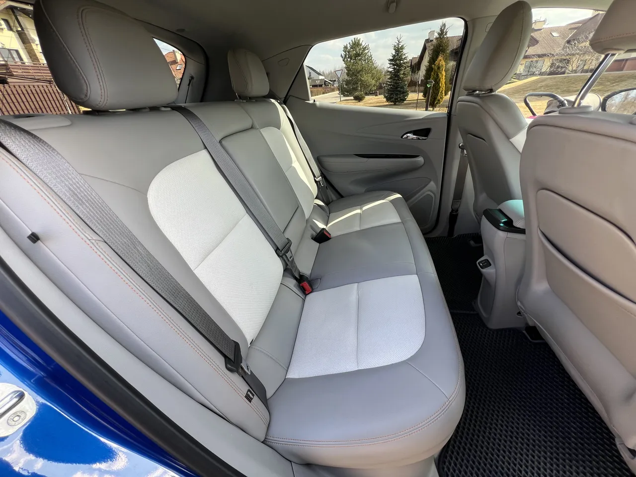 Chevrolet Bolt - фото 31