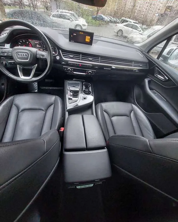 Audi Q7 - фото 38