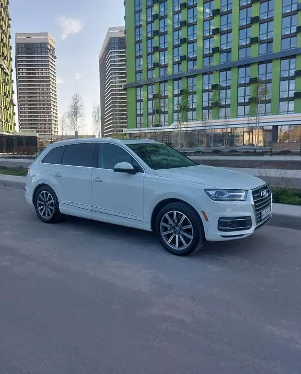Audi Q7 - фото 5