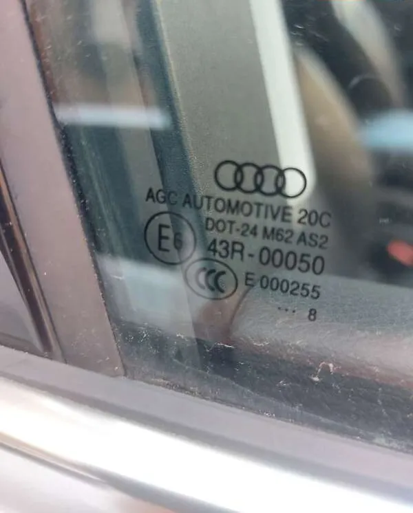 Audi Q7 - фото 26