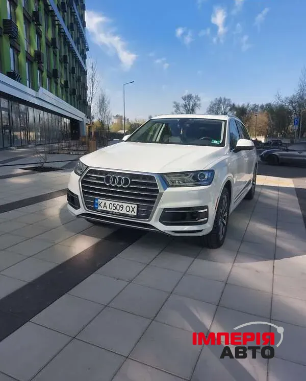 Audi Q7 - фото 2