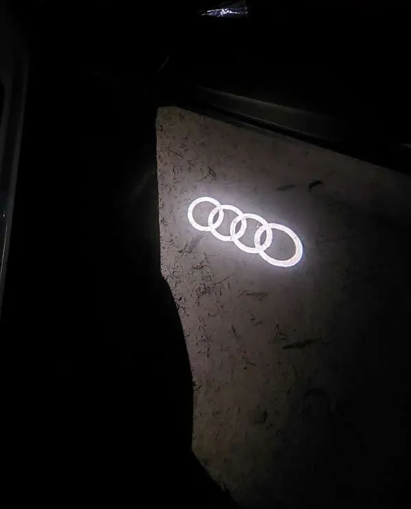 Audi Q7 - фото 31