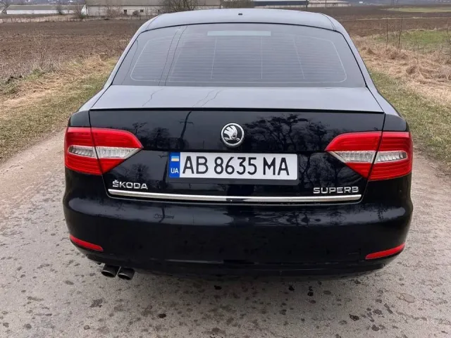 Skoda Superb - фото 4