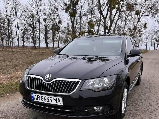 Skoda Superb - фото 1