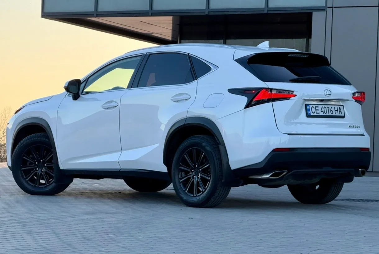 Lexus NX - фото 3