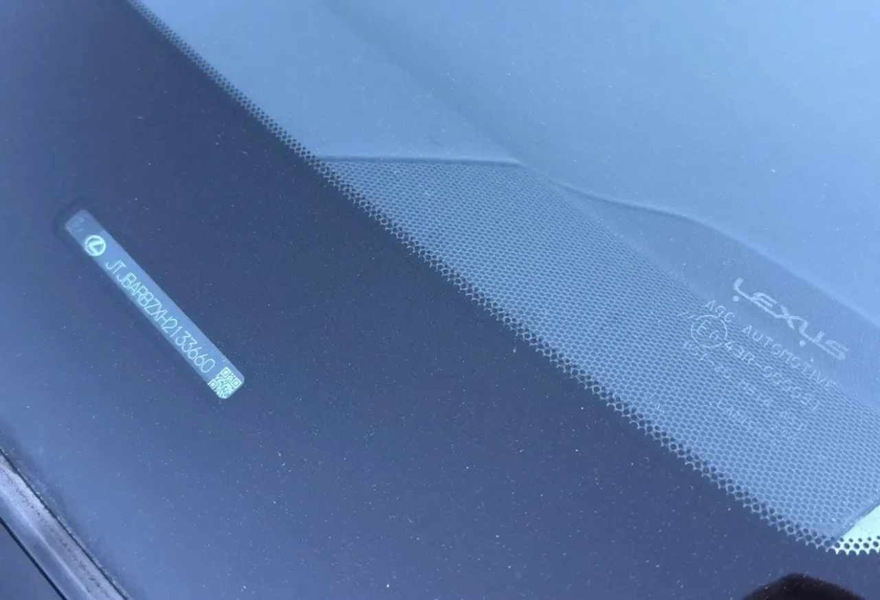 Lexus NX - фото 32