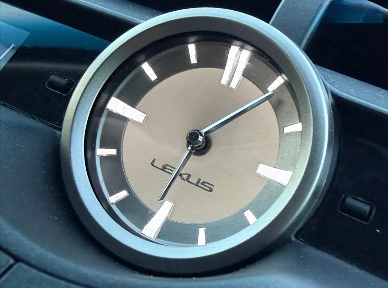 Lexus NX - фото 25