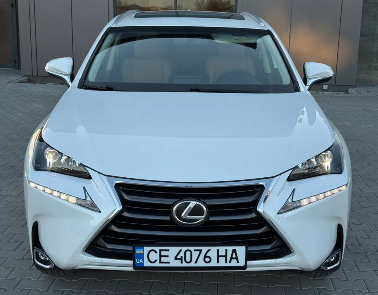 Lexus NX - фото 7