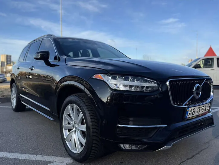 Volvo XC90 - фото 8