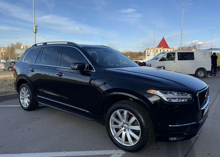 Volvo XC90 - фото 4