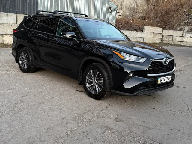 Toyota Highlander - фото 3