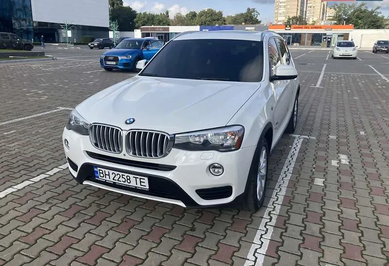 BMW X3 - фото 1