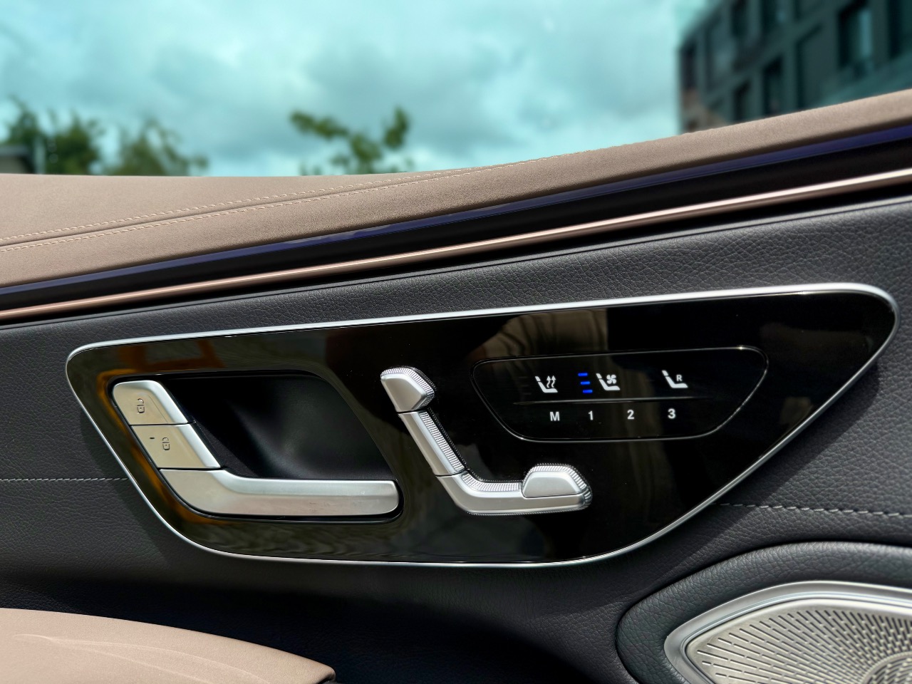 Mercedes-Benz EQS - фото 41