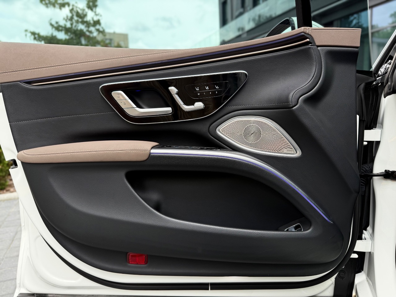 Mercedes-Benz EQS - фото 23