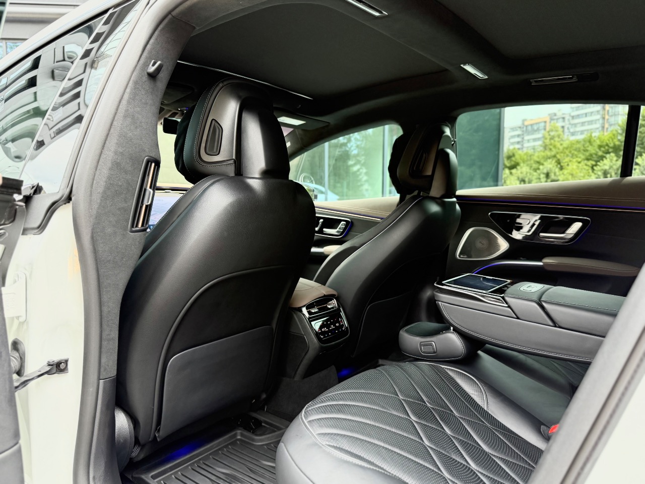 Mercedes-Benz EQS - фото 22