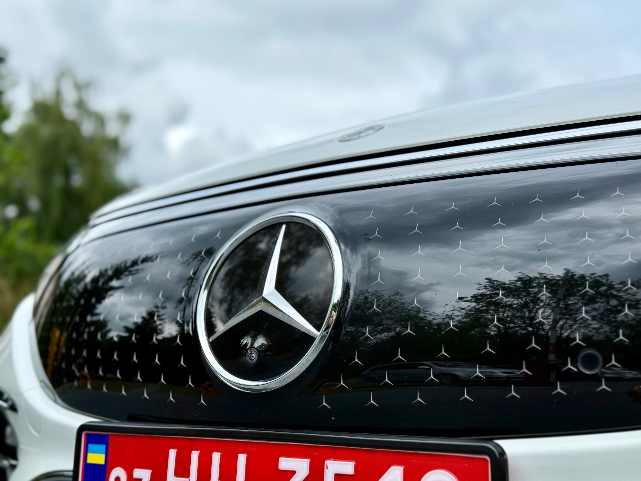 Mercedes-Benz EQS - фото 1