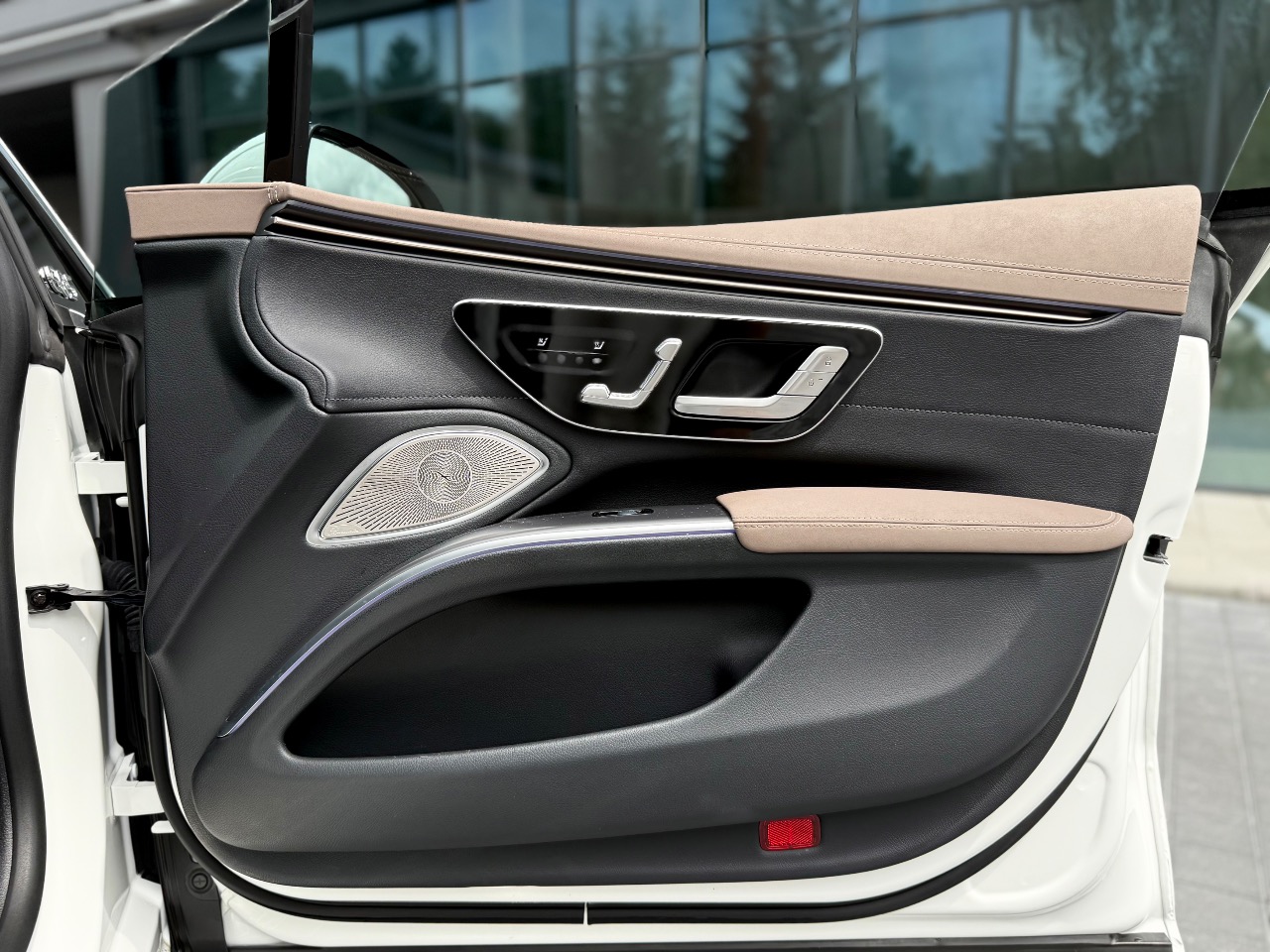 Mercedes-Benz EQS - фото 12