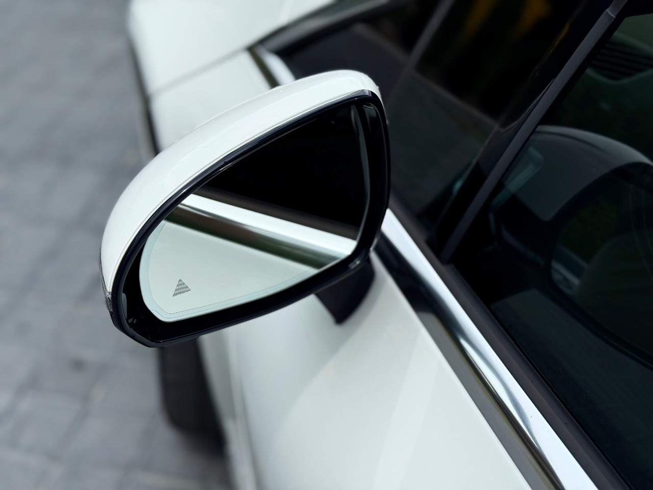 Mercedes-Benz EQS - фото 28