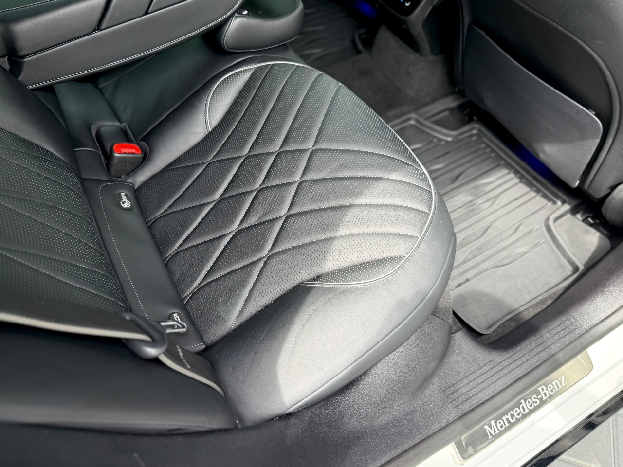 Mercedes-Benz EQS - фото 31